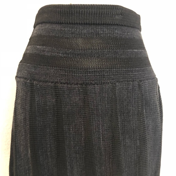 Gorgeous knitted Tamara Catz skirt. Perfect! Sz M - Picture 2 of 4